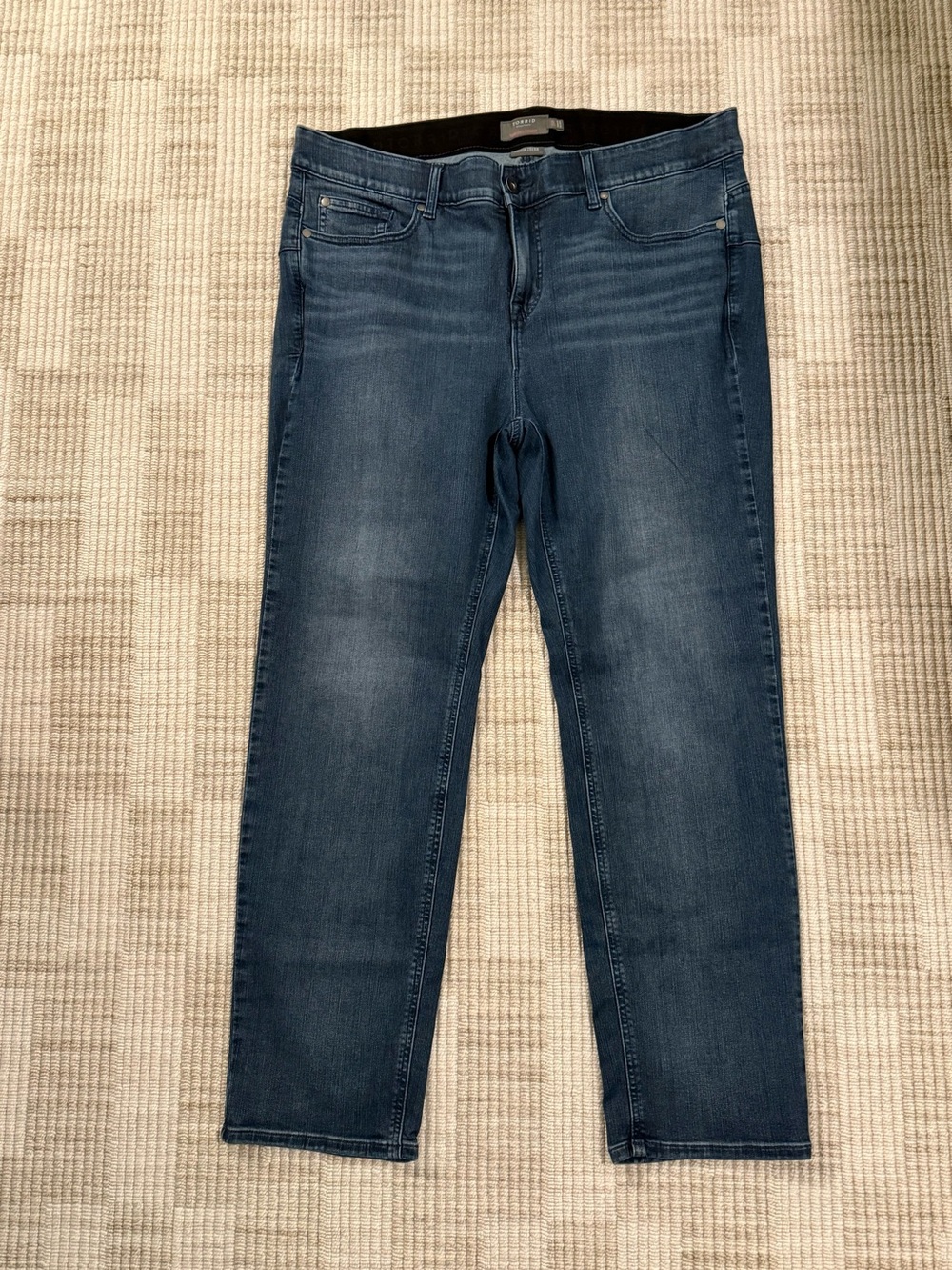 Torrid Bombshell Straight jeans size 20R